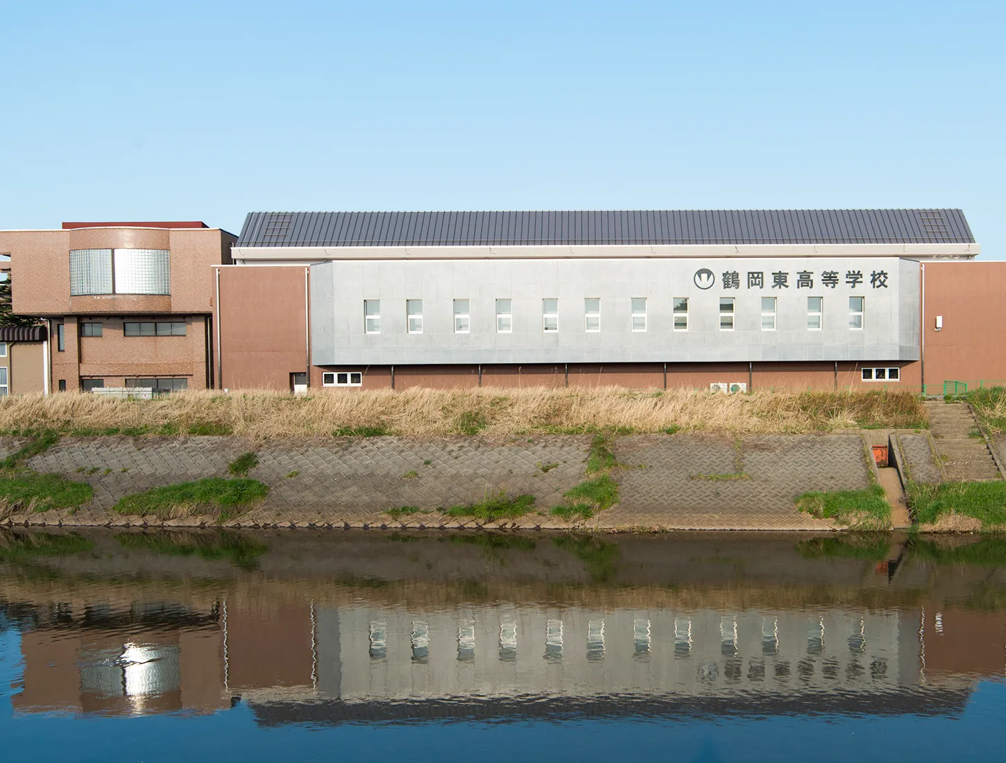 鶴岡東高等学校 中央体育館